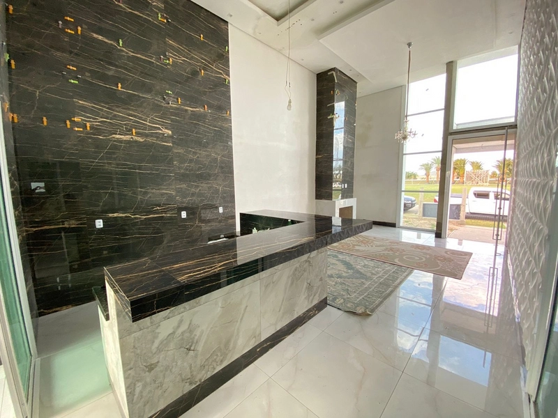Casa à venda no centro de Xangri-Lá.: 3ª foto da galeria de imagens do imóvel