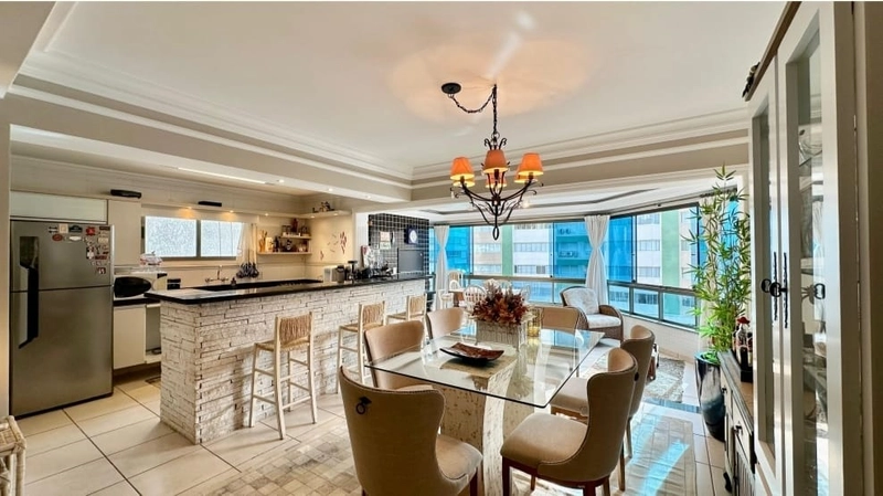 Apartamento de 3 Dormitórios Junto a Avenida! Vista Para o Mar: 10ª foto da galeria de imagens do imóvel