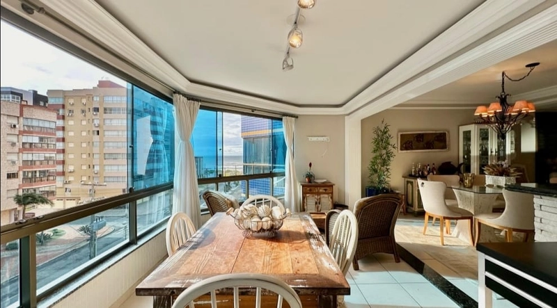 Apartamento de 3 Dormitórios Junto a Avenida! Vista Para o Mar: 3ª foto da galeria de imagens do imóvel