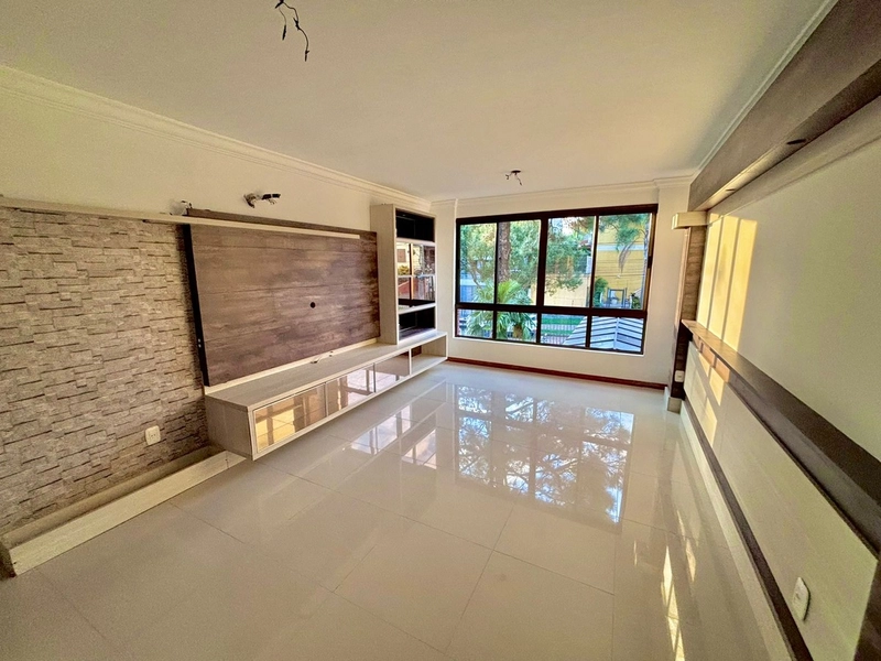 Apartamento com 3 dormitórios bairro São Pedro Porto Alegre!: 1ª foto da galeria de imagens do imóvel