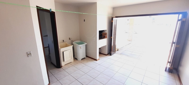 Casa à venda em Capão Da Canoa, próximo do mar.: 18ª foto da galeria de imagens do imóvel