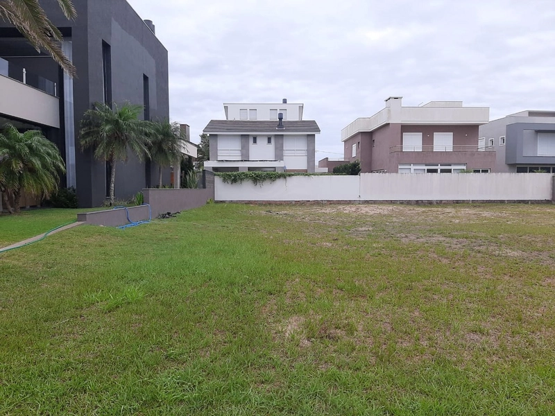 LOTE EM CONDOMÍNIO BEIRA-MAR!!: 1ª foto da galeria de imagens do imóvel