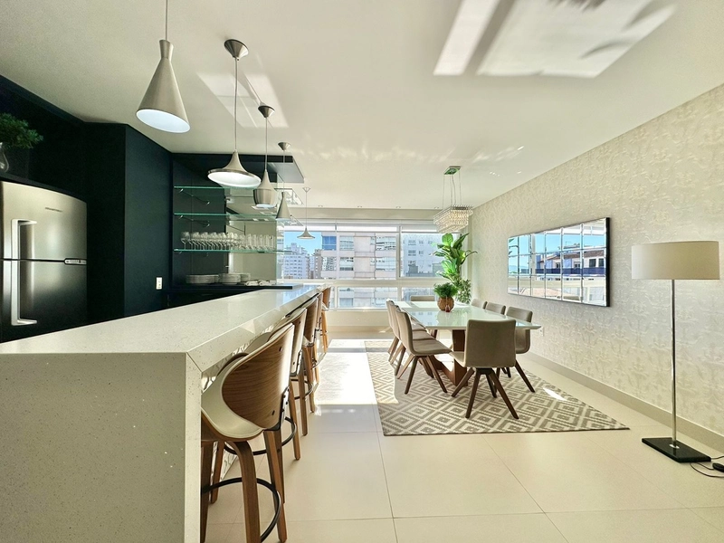 Apartamento de frente - Mobiliado e Decorado - Centro - Capão da Canoa: 22ª foto da galeria de imagens do imóvel