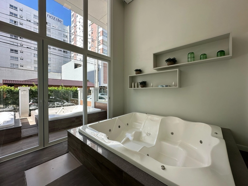 Apartamento de 2 Dormitórios Mobiliado e Decorado: 3ª foto da galeria de imagens do imóvel
