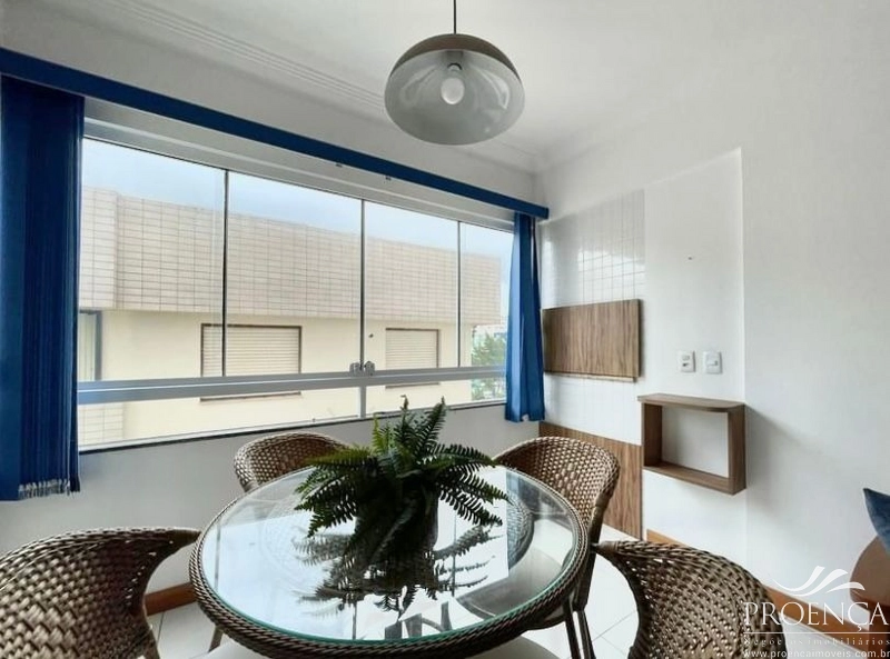 Apartamento 2 dormitórios  ao lado da praça Flávio Boianovski: 2ª foto da galeria de imagens do imóvel