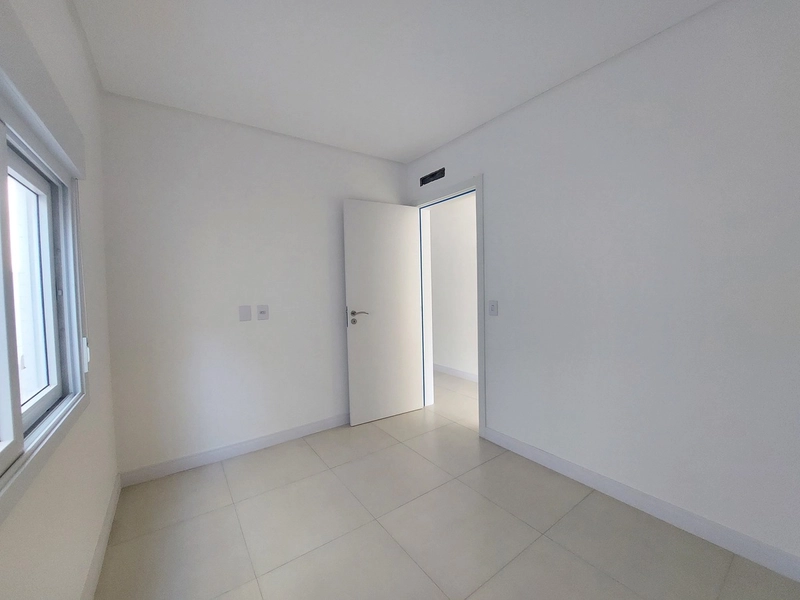 Amplo apartamento 3 dormitórios,1 suite,de frente, ZN, Capão da Canoa.: 16ª foto da galeria de imagens do imóvel