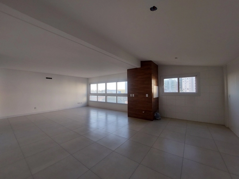 Amplo apartamento 3 dormitórios,1 suite,de frente, ZN, Capão da Canoa.: 3ª foto da galeria de imagens do imóvel