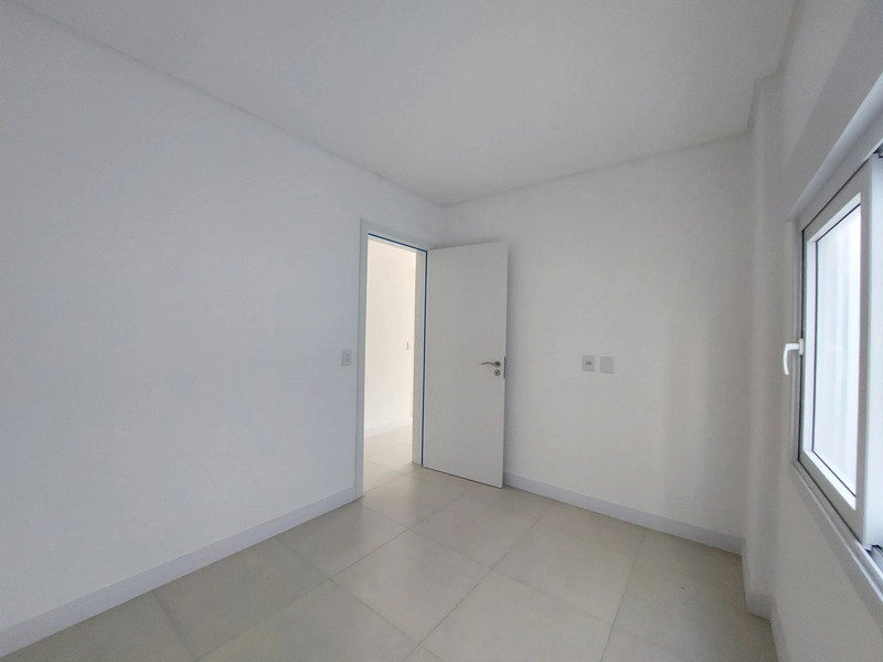 Amplo apartamento 3 dormitórios,1 suite,de frente, ZN, Capão da Canoa.: 9ª foto da galeria de imagens do imóvel