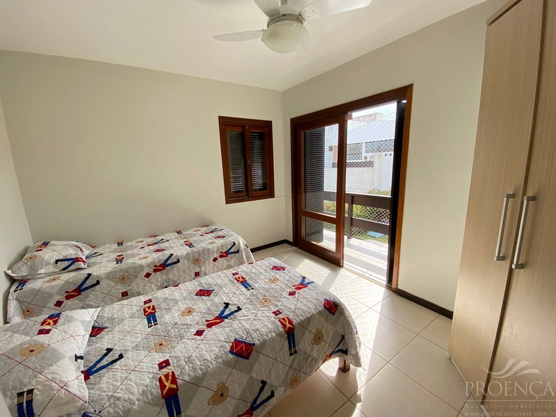 Casas fora de condomínio à venda em Xangri-Lá, Centro: 12ª foto da galeria de imagens do imóvel