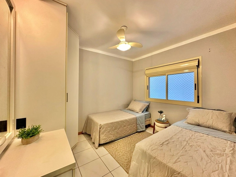 Apartamento de frente, 2 dormitórios, centro de Capão da Canoa.: 17ª foto da galeria de imagens do imóvel