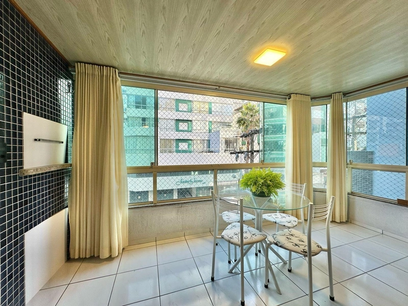 Apartamento de frente, 2 dormitórios, centro de Capão da Canoa.: 7ª foto da galeria de imagens do imóvel