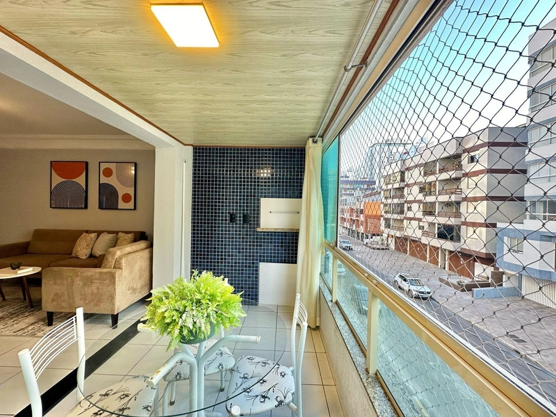 Apartamento de frente, 2 dormitórios, centro de Capão da Canoa.: 2ª foto da galeria de imagens do imóvel