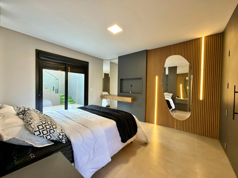 CASA ALTO PADRÃO  COM TERRAÇO E PISCINA  À VENDA: 7ª foto da galeria de imagens do imóvel