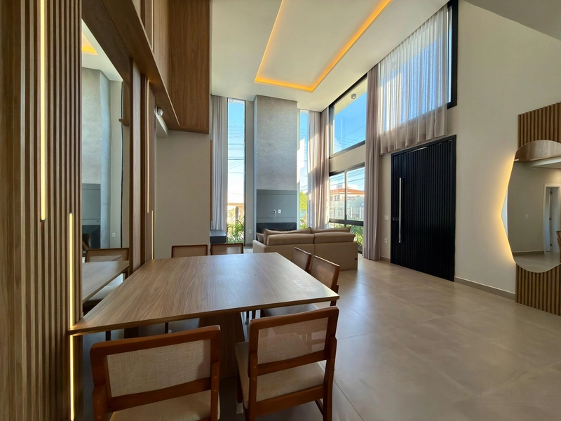 CASA ALTO PADRÃO  COM TERRAÇO E PISCINA  À VENDA: 10ª foto da galeria de imagens do imóvel
