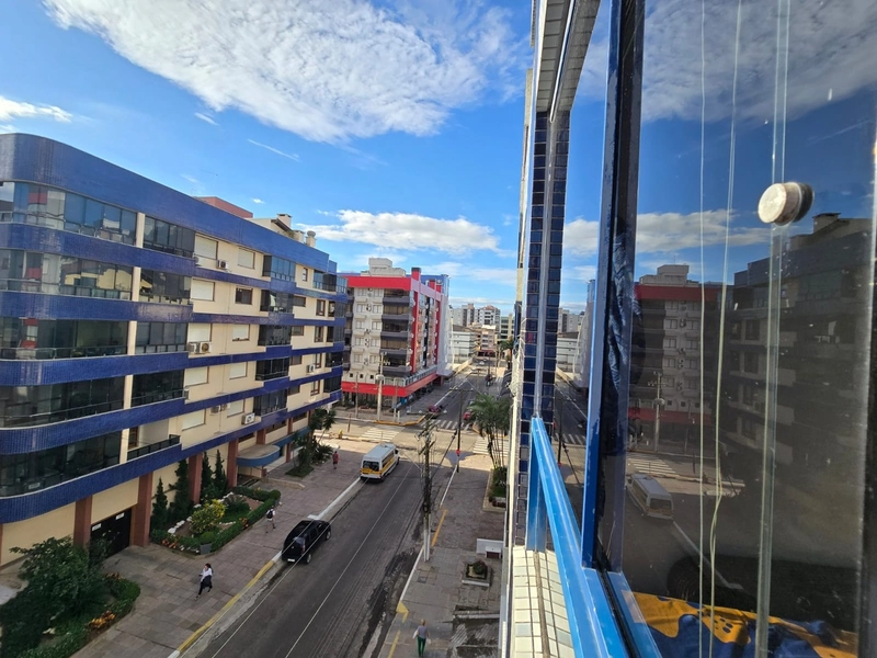 De Frente ao Lado da Praça Mini Golf e Igreja Matriz.: 8ª foto da galeria de imagens do imóvel