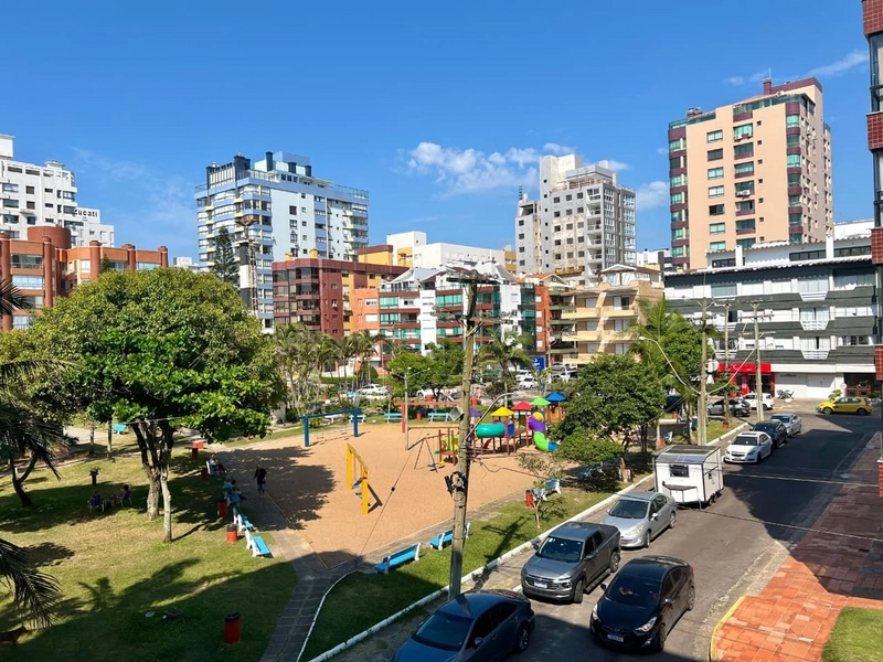 APARTAMENTO 02 DORMITÓRIOS - PRAÇA DO FAROL - CAPÃO DA CANOA: 1ª foto da galeria de imagens do imóvel