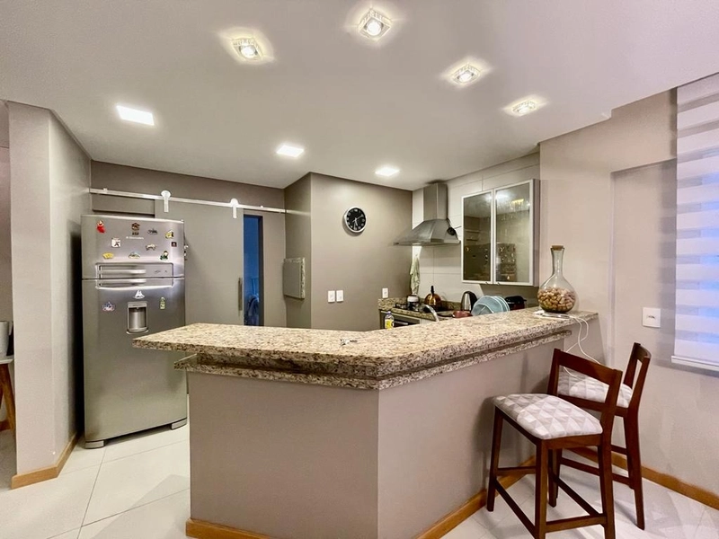 APARTAMENTO MOBILIADO E DECORADO - BAIRRO ZONA NOVA: 9ª foto da galeria de imagens do imóvel