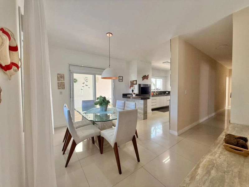 Casa 3 quartos 190m² Mobiliada e Decorada ( Zona Nova de Capão ): 16ª foto da galeria de imagens do imóvel