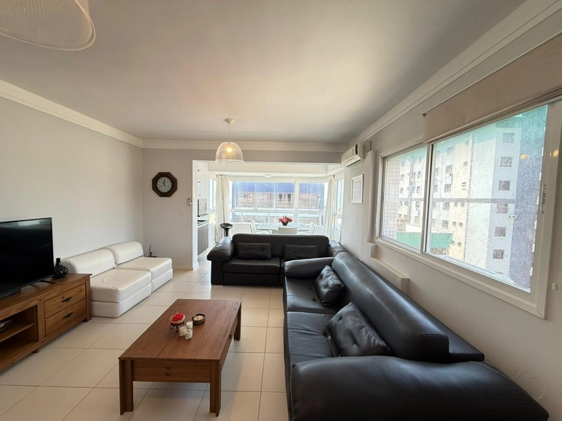 Apartamento de 3 Dormitórios com vista Mar Centro Capão da Canoa: 2ª foto da galeria de imagens do imóvel