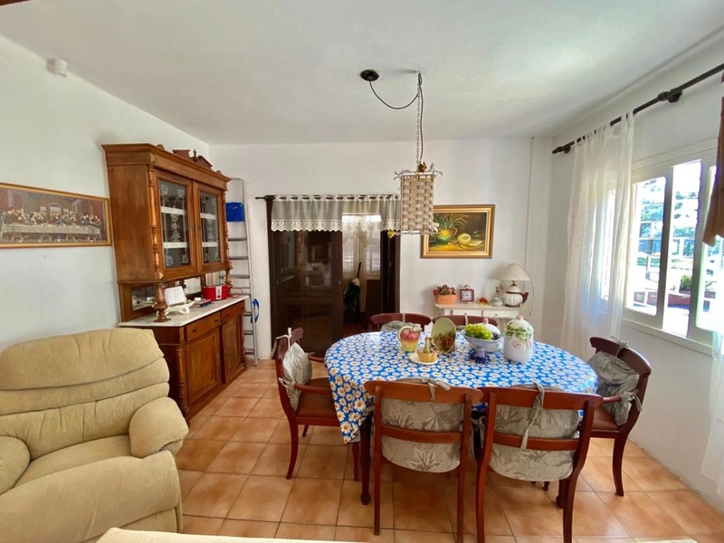 Casa com 03 dormitórios em Atlântida a poucos metros do centrinho: 4ª foto da galeria de imagens do imóvel