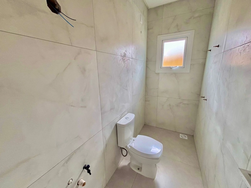 Sobrado novo em Xangrilá no Centro próximo ao mar: 10ª foto da galeria de imagens do imóvel