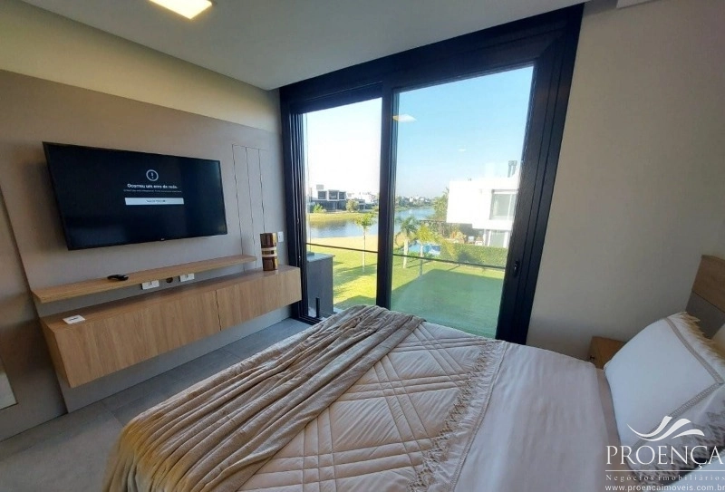 Casa Condomínio Fechado 5 suítes, Área verde e Beira Lago, Xangrilá.: 18ª foto da galeria de imagens do imóvel