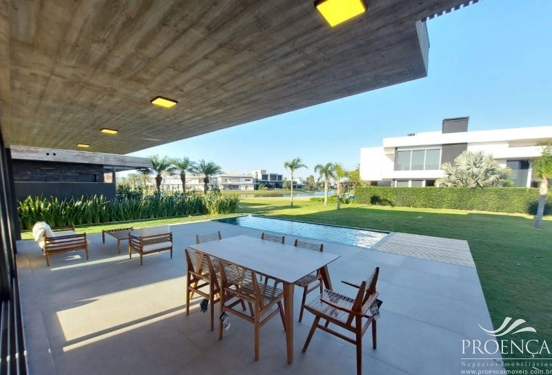 Casa Condomínio Fechado 5 suítes, Área verde e Beira Lago, Xangrilá.: 30ª foto da galeria de imagens do imóvel