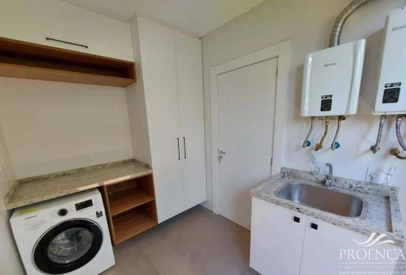 Casa Condomínio Fechado 5 suítes, Área verde e Beira Lago, Xangrilá.: 11ª foto da galeria de imagens do imóvel