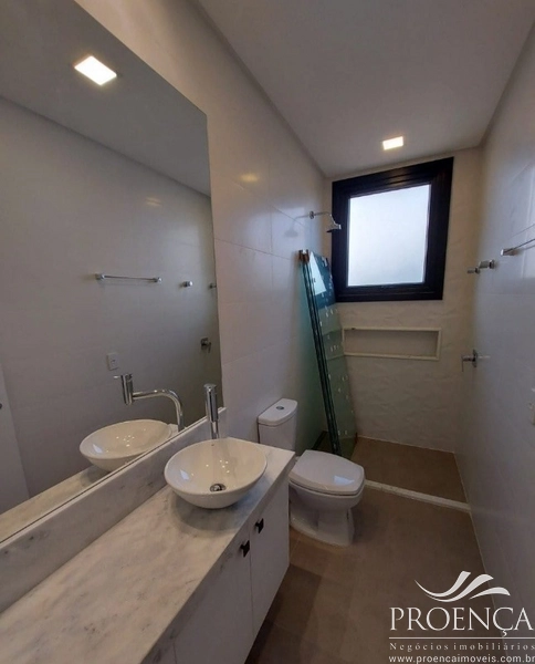 Casa Condomínio Fechado 5 suítes, Área verde e Beira Lago, Xangrilá.: 17ª foto da galeria de imagens do imóvel