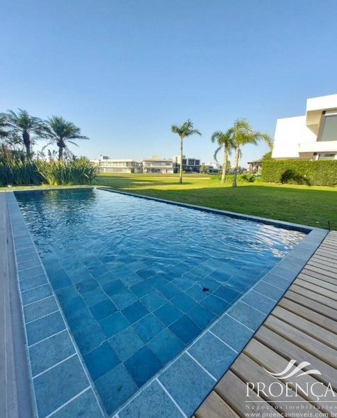 Casa Condomínio Fechado 5 suítes, Área verde e Beira Lago, Xangrilá.: 33ª foto da galeria de imagens do imóvel