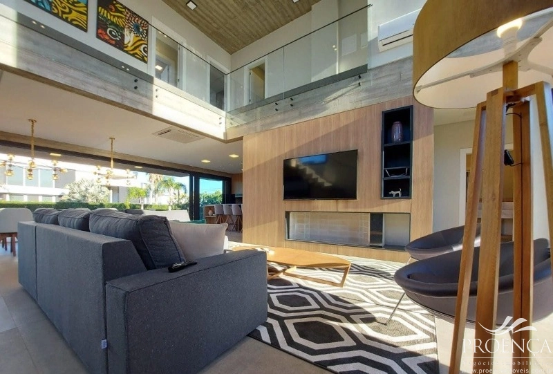 Casa Condomínio Fechado 5 suítes, Área verde e Beira Lago, Xangrilá.: 3ª foto da galeria de imagens do imóvel