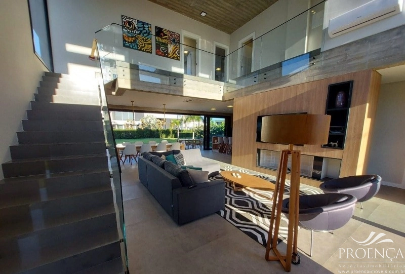 Casa Condomínio Fechado 5 suítes, Área verde e Beira Lago, Xangrilá.: 5ª foto da galeria de imagens do imóvel