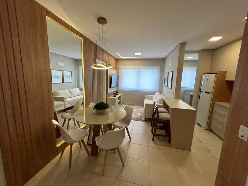 Apartamento de 1 dormitório com suite e lavabo no Centro: 2ª foto da galeria de imagens do imóvel