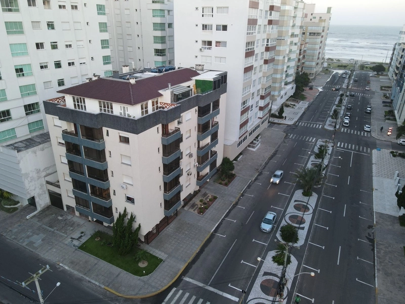 Cobertura  com 04 dormitórios mobiliada com sacada e vista para o mar!: 12ª foto da galeria de imagens do imóvel