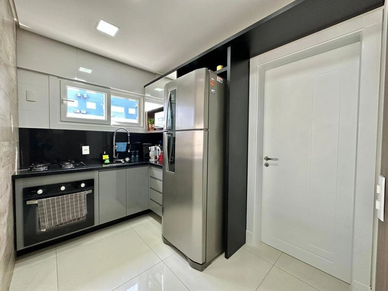 Apartamento de frente ,mobiliado e decorado! 2 dormitórios com suíte!: 8ª foto da galeria de imagens do imóvel
