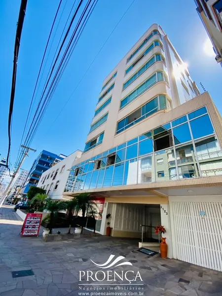 De Frente ao lado da Praça Mini Golf e Igreja Matriz.: 3ª foto da galeria de imagens do imóvel