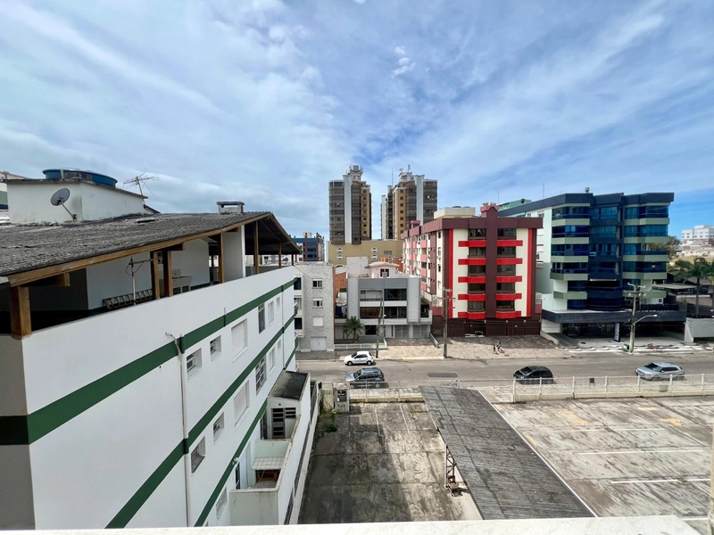 Apartamento de 2 dormitórios, centro de Capão da Canoa.: 6ª foto da galeria de imagens do imóvel