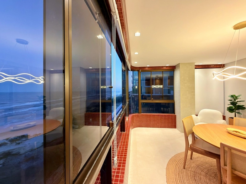 Apartamento 3 dormitórios, mobiliado, Beira Mar de Capão da Canoa: 2ª foto da galeria de imagens do imóvel