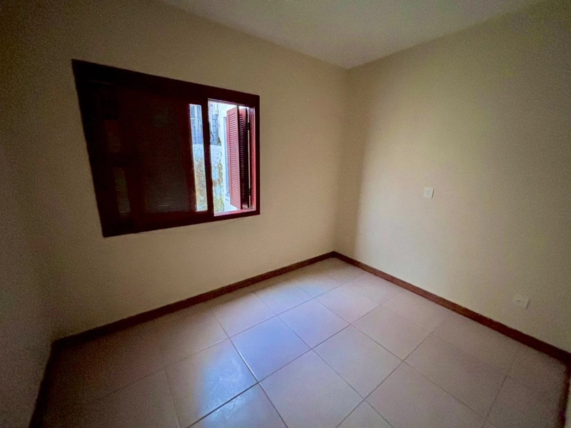 Casa bem localizada na Av. Principal! - Nova Guarani - Capão da canoa: 1ª foto da galeria de imagens do imóvel