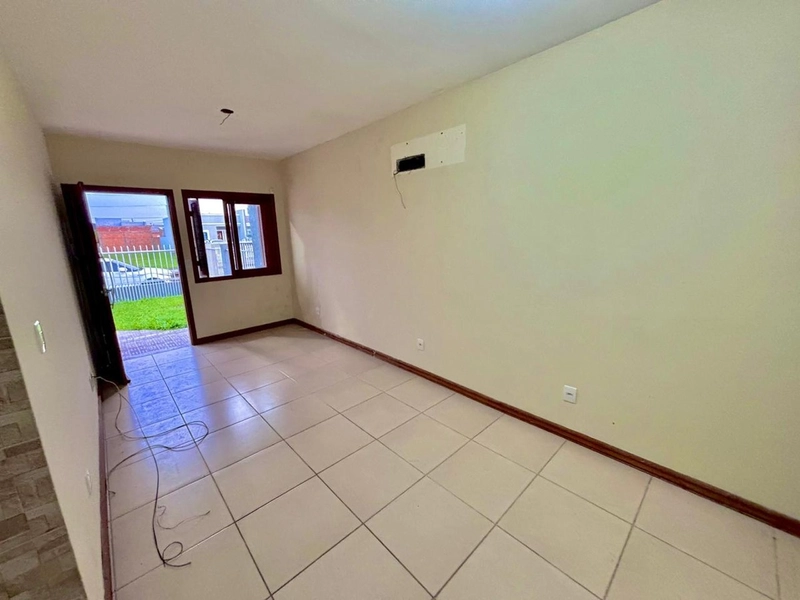 Casa bem localizada na Av. Principal! - Nova Guarani - Capão da canoa: 2ª foto da galeria de imagens do imóvel