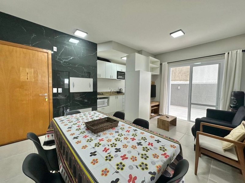 APARTAMENTO DE 1 DORMITÓRIO COM TERRAÇO EM L À VENDA – ZONA NOVA | CAP: 7ª foto da galeria de imagens do imóvel
