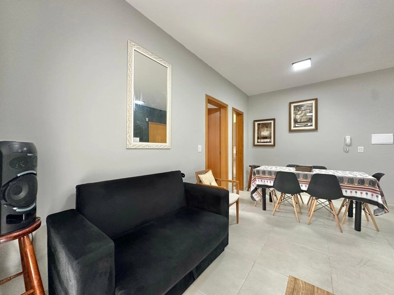 APARTAMENTO DE 1 DORMITÓRIO COM TERRAÇO EM L À VENDA – ZONA NOVA | CAP: 12ª foto da galeria de imagens do imóvel