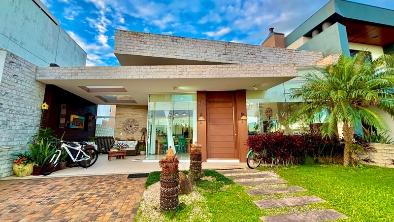 Casa térrea no Condado de Capão da Canoa: 2ª foto da galeria de imagens do imóvel