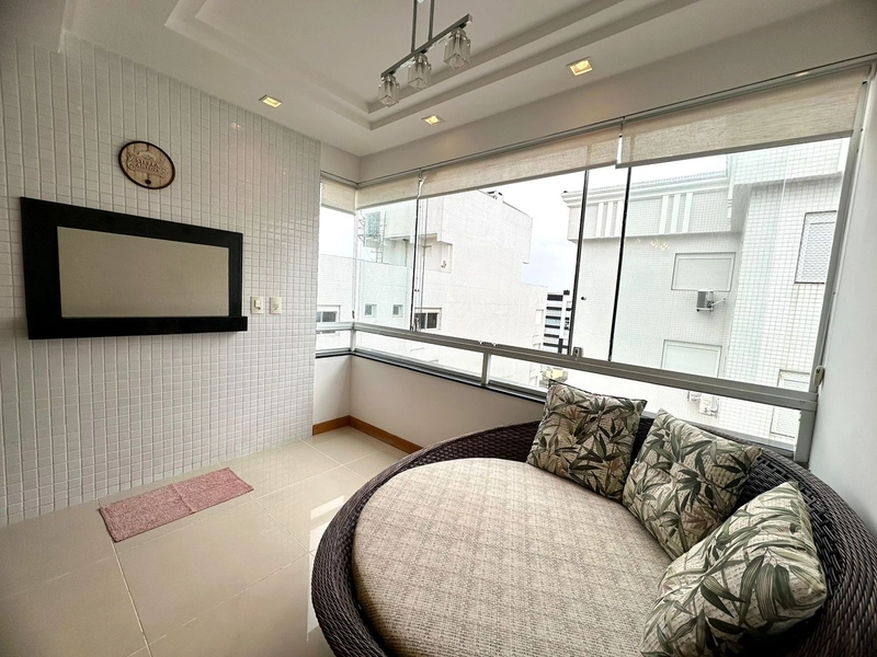 Apartamento de 2 dormitórios sendo 1 suíte, churrasqueira e garagem: 2ª foto da galeria de imagens do imóvel