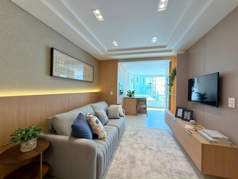 APARTAMENTO 2 DORM. À VENDA COM SACADA DE FRENTE: 3ª foto da galeria de imagens do imóvel