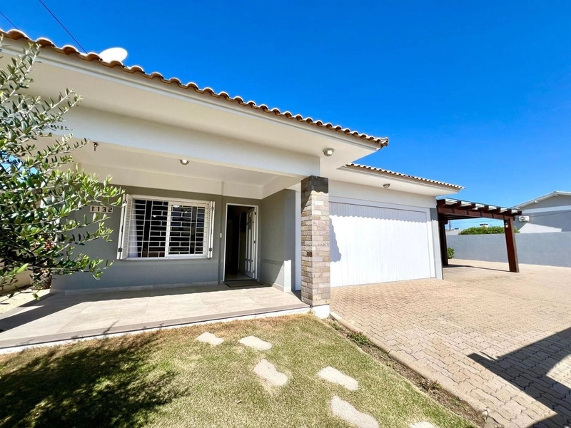 Casa á venda no centro de Xangri-lá: 1ª foto da galeria de imagens do imóvel