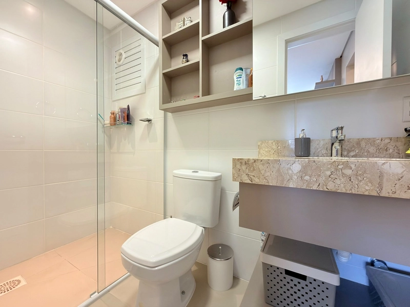 APARTAMENTO À VENDA EM CAPÃO DA CANOA! ANDAR ALTO • mobiliado e decorado! 2 VAGAS • PRÓXIMO AO MAR: 18ª foto da galeria de imagens do imóvel