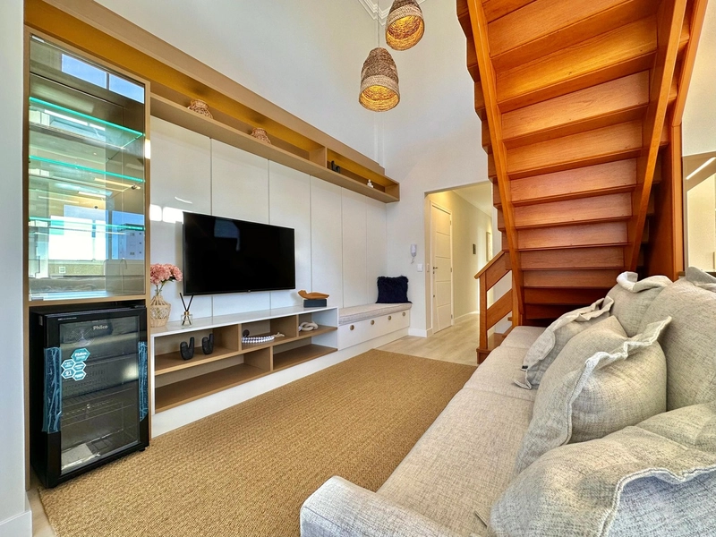 Duplex com terraço, 3 dormitórios, mobiliado, vaga!: 3ª foto da galeria de imagens do imóvel