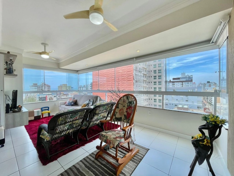 Apartamento de  3Dormitórios vista mar ( Avenida Poti ): 1ª foto da galeria de imagens do imóvel