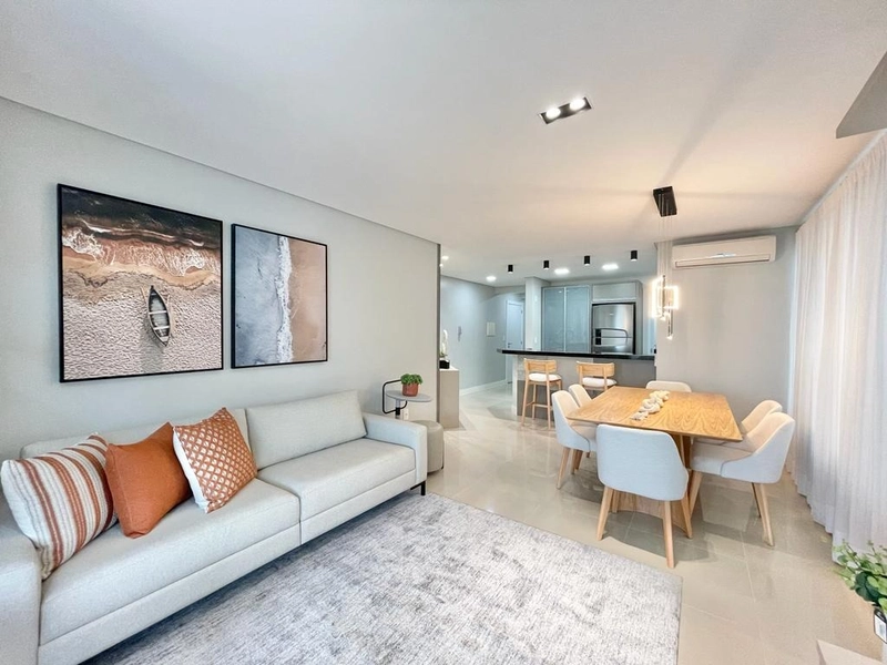 Em Frente a Praça , com uma linda Vista. Prédio com Infra Completa.: 5ª foto da galeria de imagens do imóvel